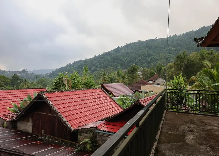 The Kori Alloggio in famiglia Munduk
